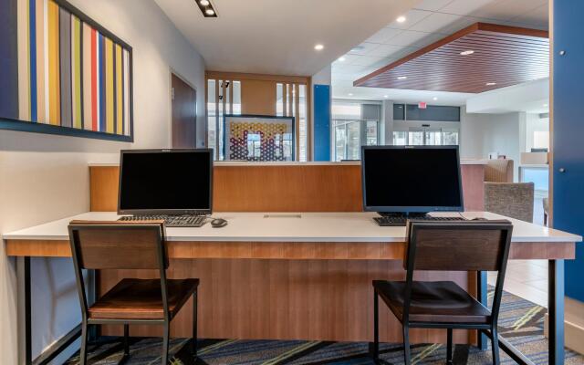 Holiday Inn Express & Suites Carlisle Southwest – I-81 by IHG