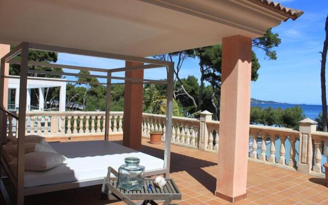 Alcudia Beach Front Villa, Private Indoor Pool