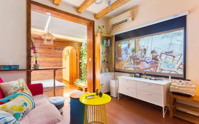 Two-bedroom Apartment No.1 – Guest Rooms – Shanghai