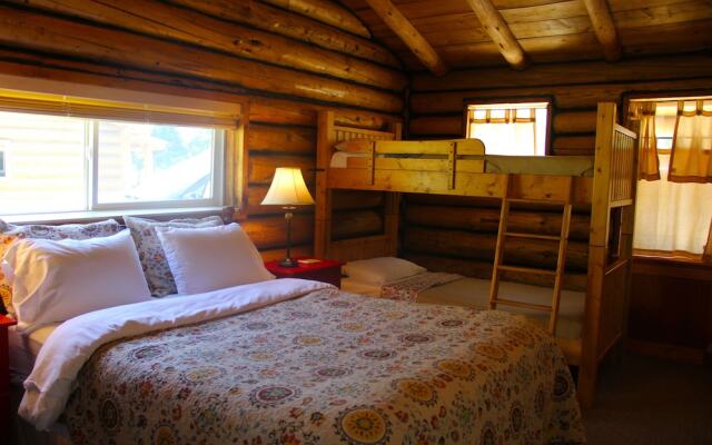 Yellowstone Hot Spring Cabins