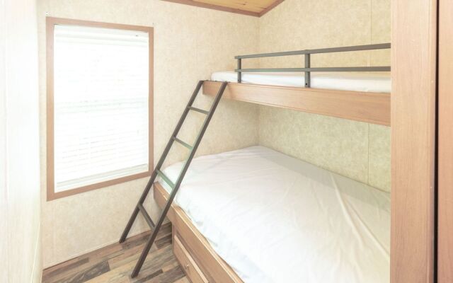 Sun Retreats Peters Pond