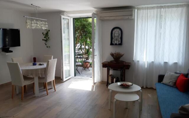 Apartment Mediterraneo