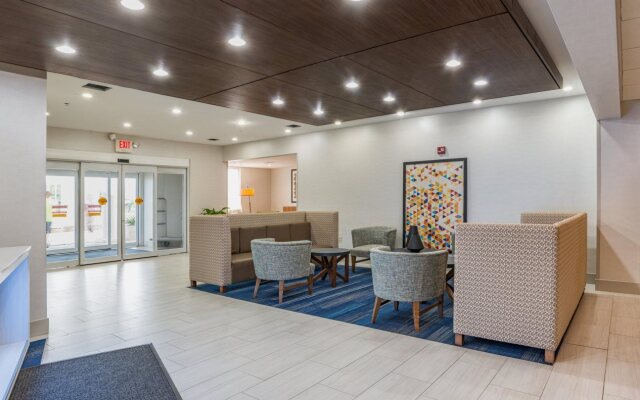 Holiday Inn Express Hotel & Suites Swansea by IHG