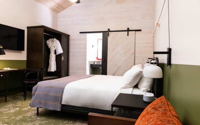 Cotton Court, by Valencia Hotel Collection