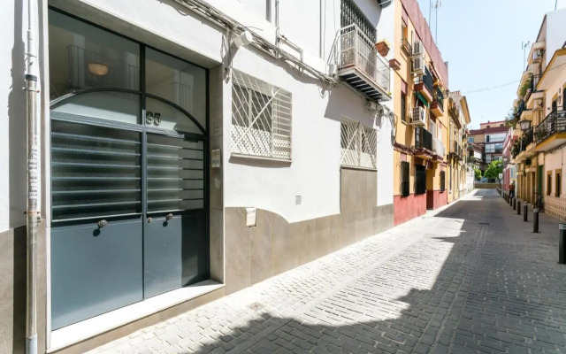 TRIANA 3 Bedrooms & 2 bath Parking Included