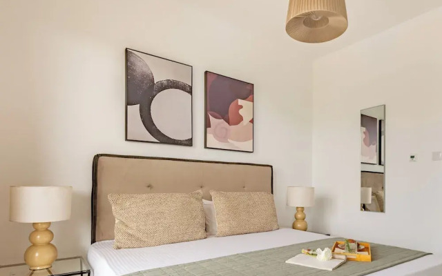 Sanders Limassol Park