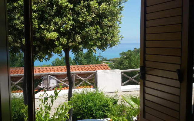 Cala Petrosa Resort
