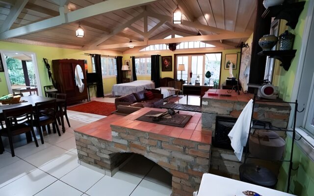 Hospedagem Embu4you