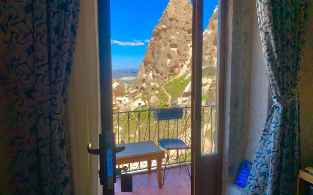 Caldera Hotel
