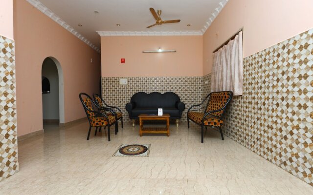 OYO 10095 Home Green View 3BHK Aurovile Beach