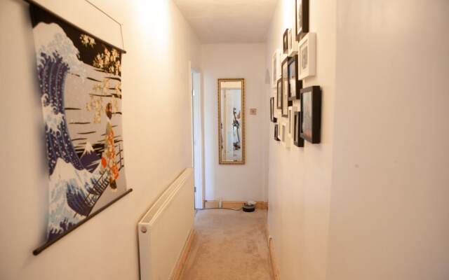 1 Bedroom Flat With Garden in Bristol
