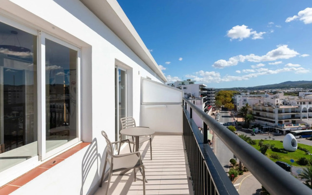 The Red Hotel by Ibiza Feeling - Adults only