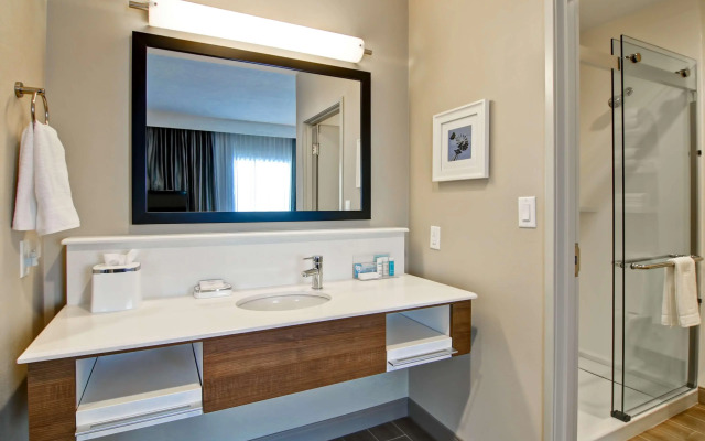 Holiday Inn Express & Suites Grande Prairie by IHG