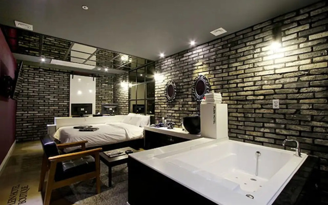 Plein Hotel