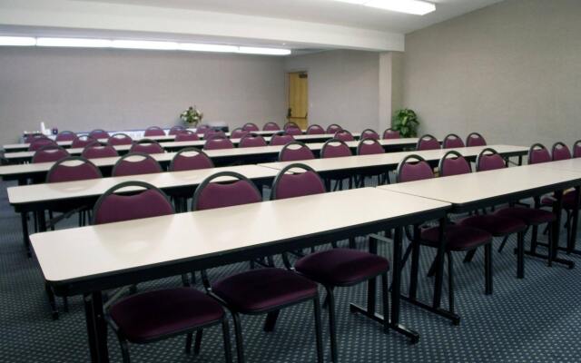 Garden Inn And Suites