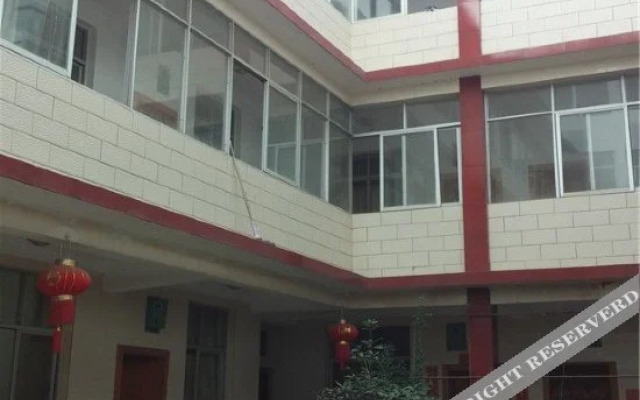 Yingcheng Hotel