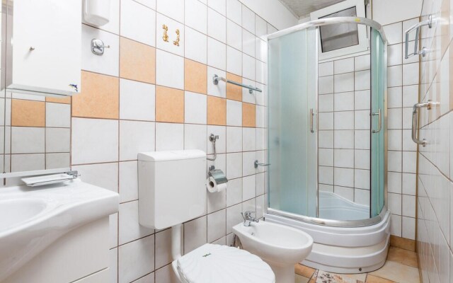 Awesome home in Senj with Jacuzzi, WiFi and 2 Bedrooms