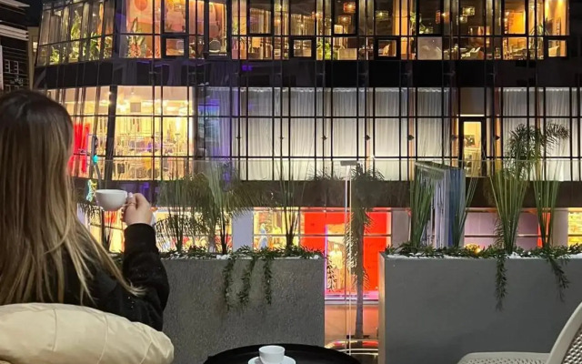 Zen Suites Hotel