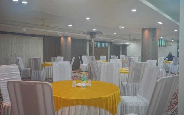 Hotel Golden Leaf Kashmir