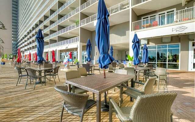 Laketown Wharf Resort 1036 By ZIA