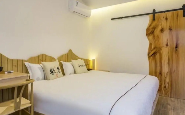 Floral Hotel · Xian Ju Chan Ting  hotel