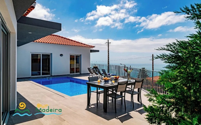 CalhetaScape by Our Madeira