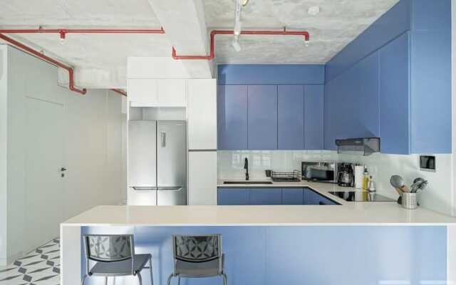 w Picturesque 2BR in Plaza Herrera