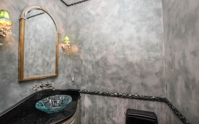 Preston on the Lake 5 Bedroom House