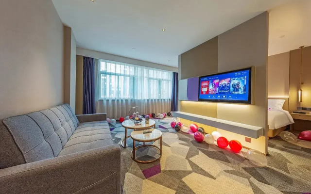 Lavande Hotel(Xiamen Airport Wuyuanwan Metro Station)
