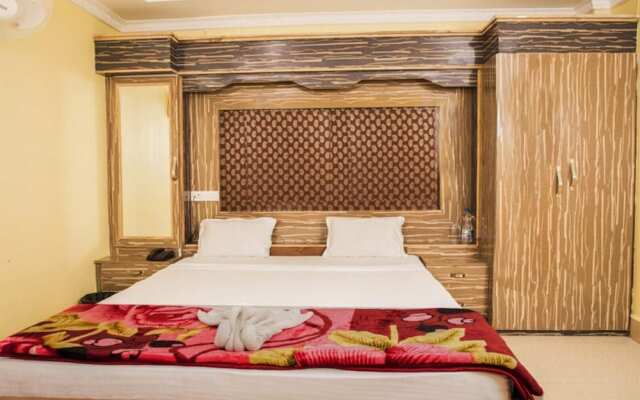OYO 24971 Hotel South City