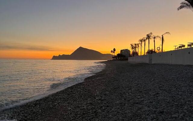*Blue Sea Studio Altea * At the beach