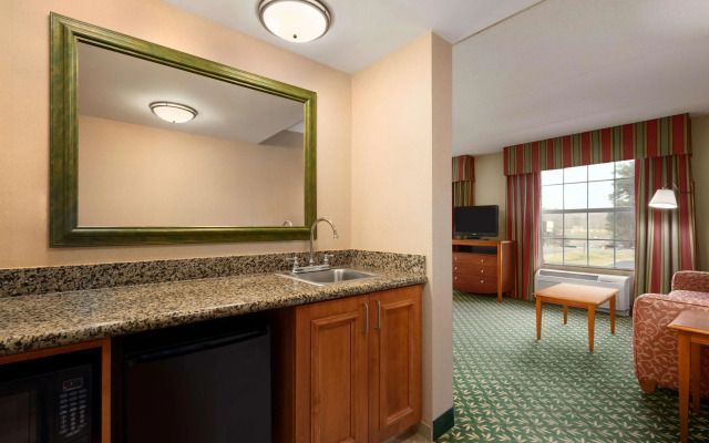 Hampton Inn & Suites Williamsburg-Central