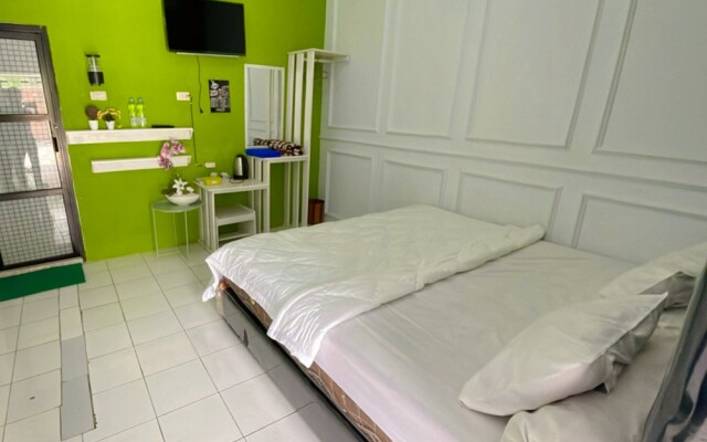 RedDoorz near Jalan Angsana Lubuk Linggau