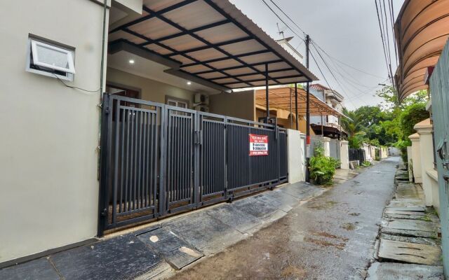 ZEN Rooms Near Stasiun Sudirman