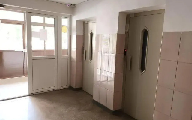 Manooy Studio 2