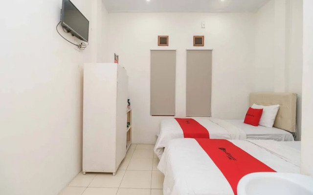 RedDoorz @ Haraito Tarutung