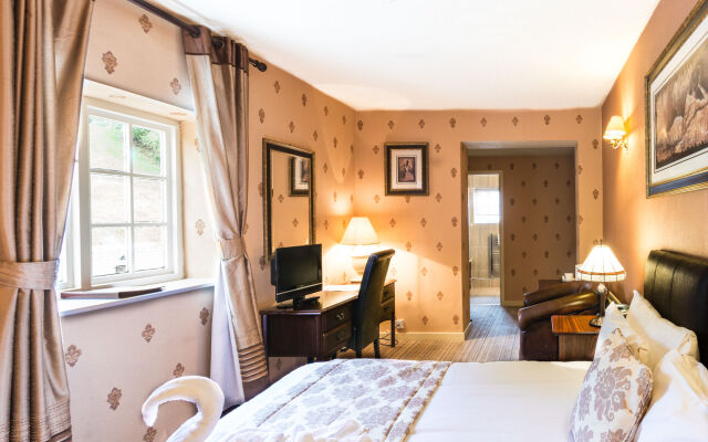 The George Hotel