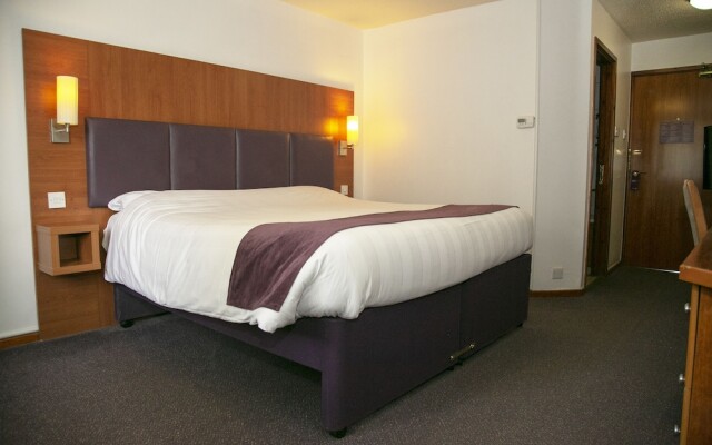 OYO Bluemont Hotel