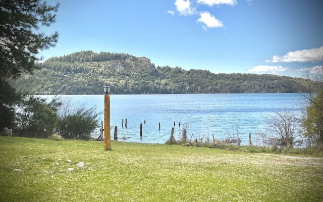 Amazing Cabin on the Shore of Lake Moreno H58 by Apartments Bariloche