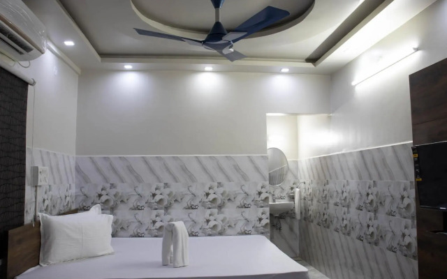 Anandaloke Residency