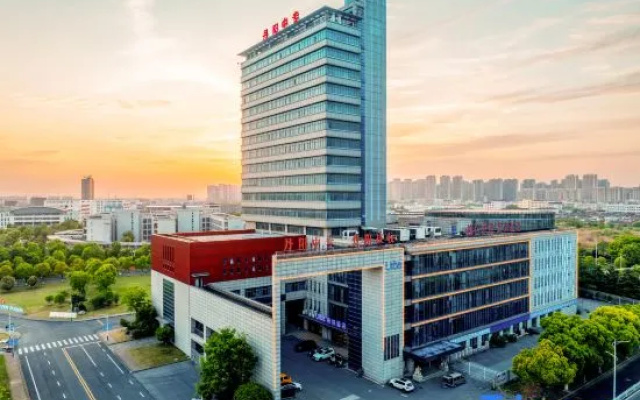 Urba Hotel(Danyang Vocational School& Chinese Medicine Hospital)