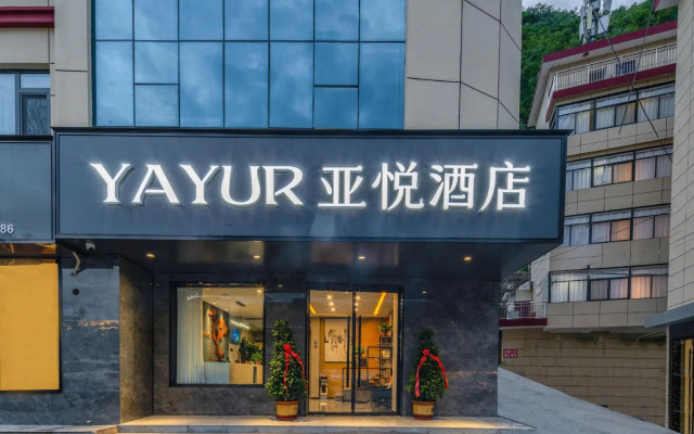 Yayue Hotel (Shangluo Yishui Jinyang Unit Shop)