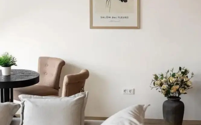 Magnolia Apartment Hotel
