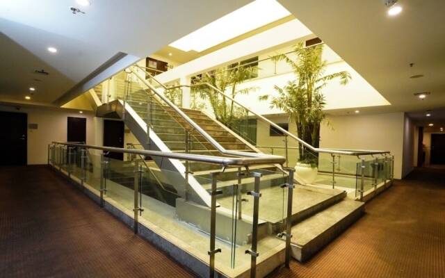 Hotel Grand Himayat