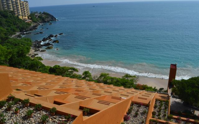 Las Brisas Ixtapa