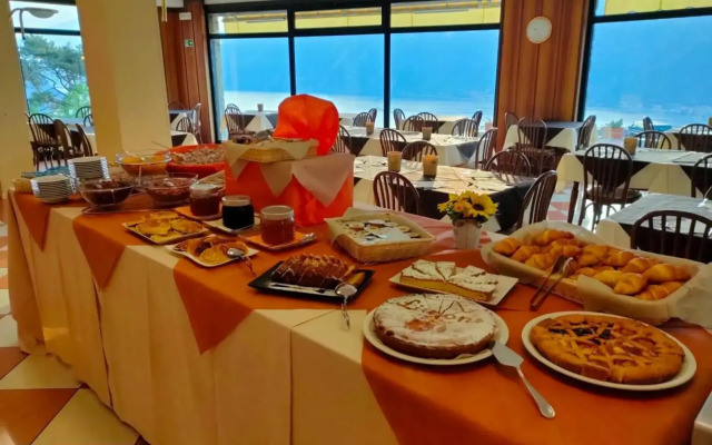 Hotel Bazzanega