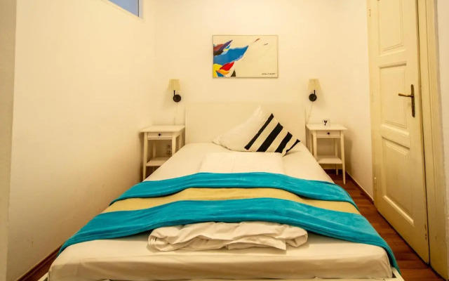 Labyrinth apartments by Ruterra