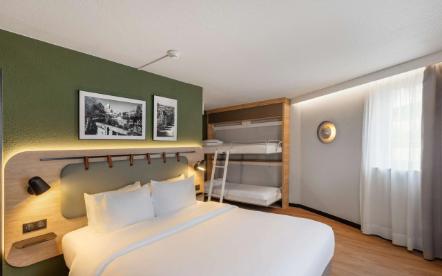 Hôtel Restaurant Campanile Paris 19 - La Villette