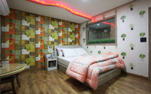 Seoul National Univ Stn Hotel Some