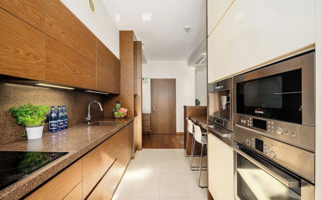 Lumina stylish apartment with parking